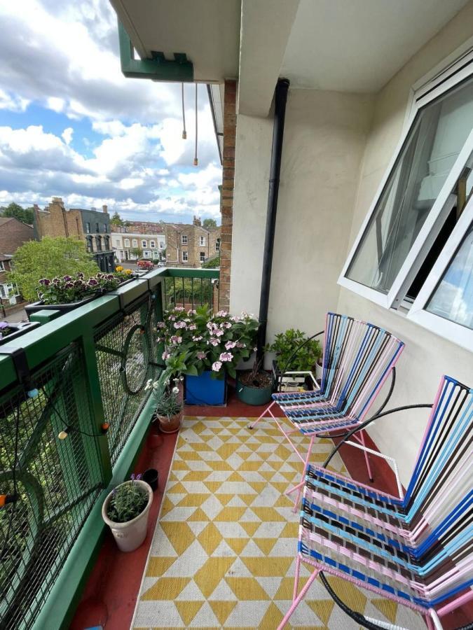 Contemporary 1bd Flat Wbalcony - Stoke Newington! Appartamento
