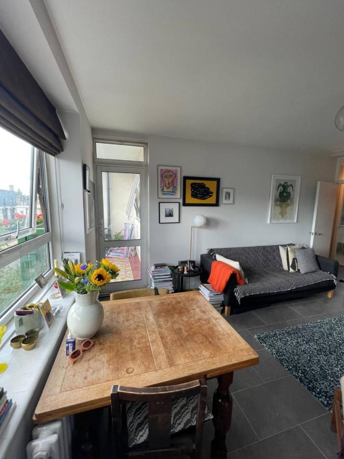 Contemporary 1bd Flat Wbalcony - Stoke Newington! Appartamento