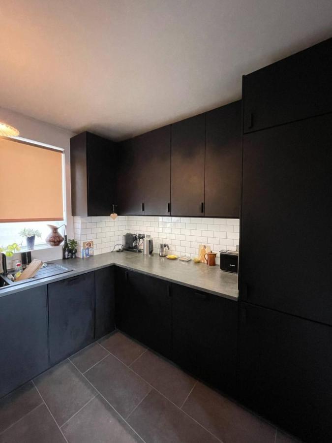 Contemporary 1bd Flat Wbalcony - Stoke Newington! *